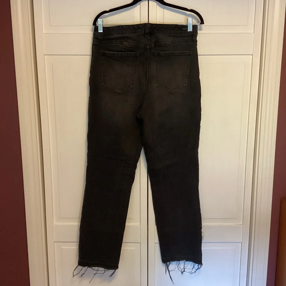 Liverpool High-Rise Straight Jeans - Picture 2 of 4